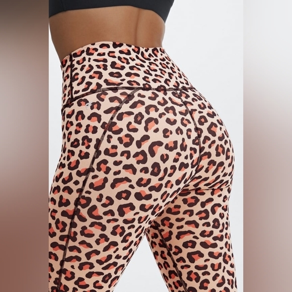 FABLETICS Define High-Waisted Printed Powerhold 7/8 Leggings Light Bonfire Meru - Picture 2 of 3